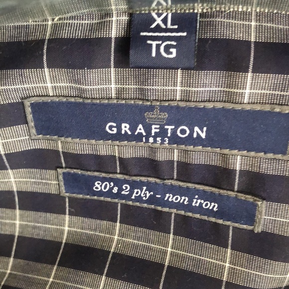 NEW WITH TAGS - Mens XL Dress Shirt. - Picture 3 of 5